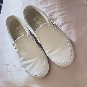 White Vans slip-on